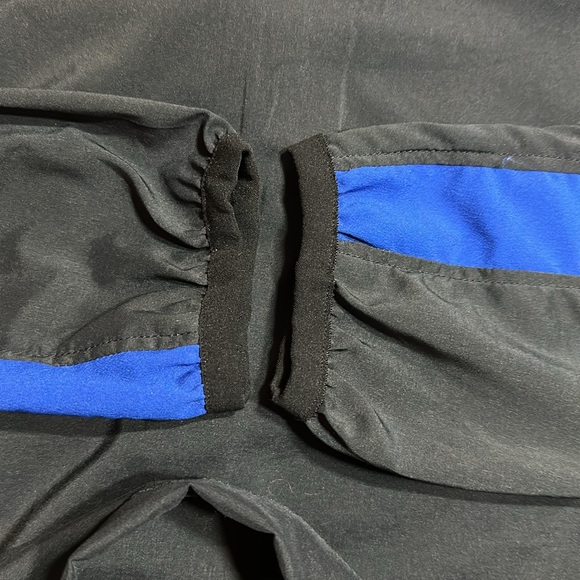 J.Lindeberg Golf Windbreaker - Picture 9 of 11